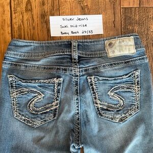 Silver Jeans Women's Light Blue Bootcut Jeans with Contrast Stitching